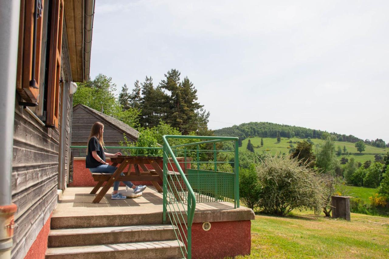 Les Chalets De La Vallee Du Bes Albaret-le-Comtal Exterior foto